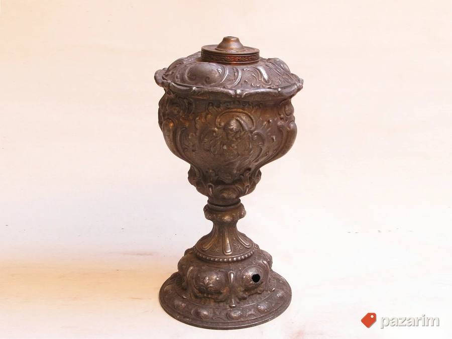Izvanredno postolje lampe, neo barok 2