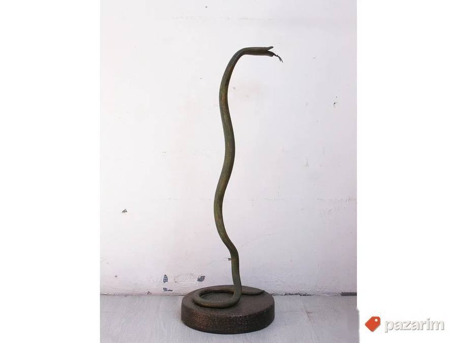Izvanredna figura zmije, stalak 7