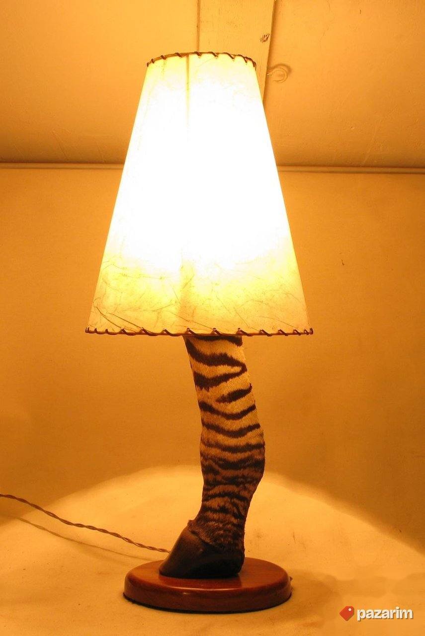 Stara lampa od zebrine noge 4