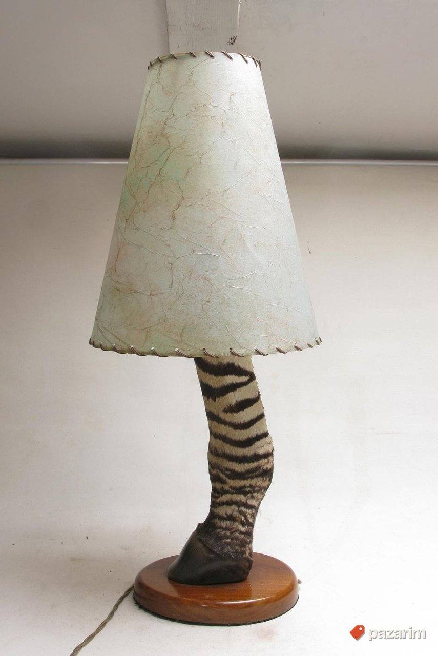 Stara lampa od zebrine noge 5