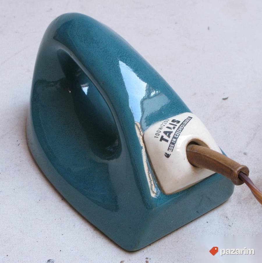 Retro dizajnerska Putna pegla 2