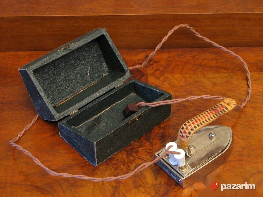 Art deco Putna pegla 8
