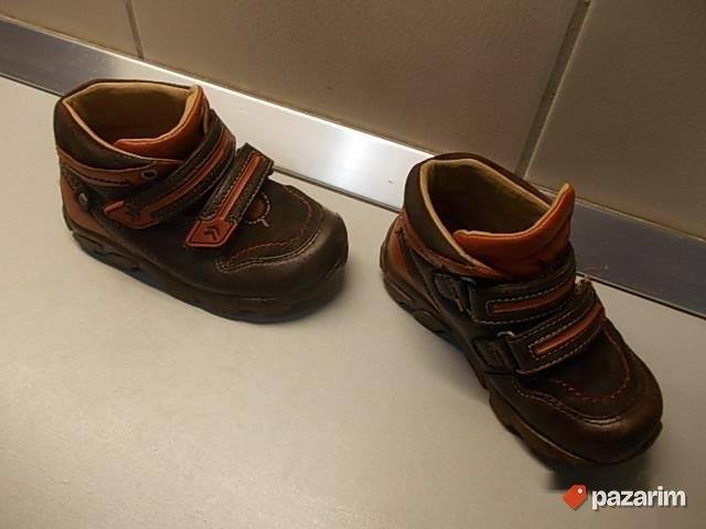 KOŽNE BROJ 22, uniseks, iz Nemačke, kvalitetne, udobne. POGL 8