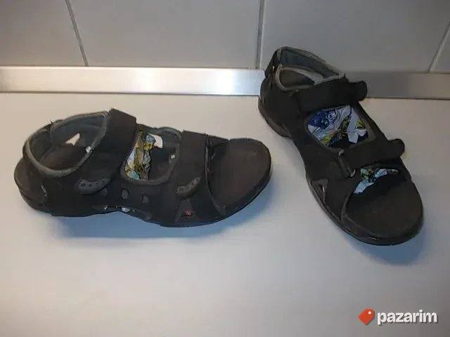 DONNAY BROJ 45 KOŽNE, bez pertlanja sa čičkom, iz Nemačke. 2