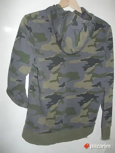 " JACK&JONES " BROJ M DUKS sa kapuljačom, uniseks iz Nemačke 2