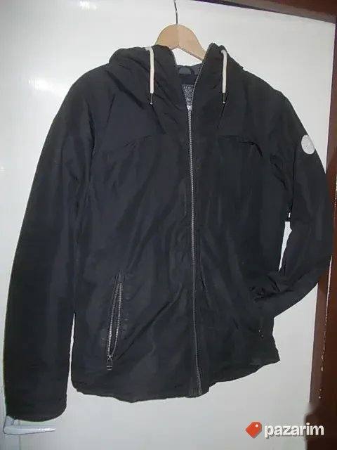 " JACK&JONES " BROJ M uniseks sa kapuljačom iz Nemačke, laga