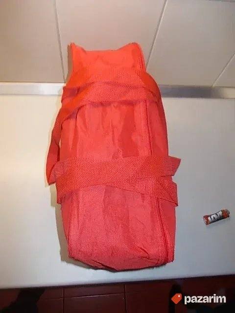 2 YVES ROCHER PUTNE-SPORTSKE 45x36x17cm TORBE iz Nemačke, za 4
