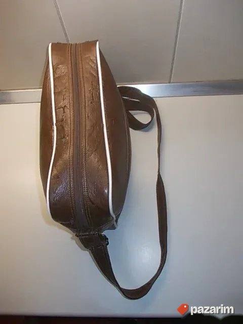 KOŽNA " ADIDAS " 37x28x15cm iz Nemačke, poznatog proizvođača 3