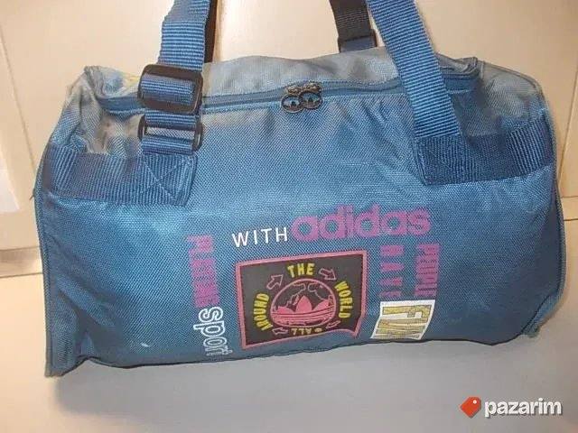 KOŽNA " ADIDAS " 37x28x15cm iz Nemačke, poznatog proizvođača 2