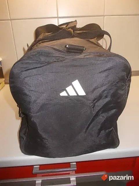ADIDAS torba srednje veličine. POGLEDAJTE SVE MOJE OGLASE, 3