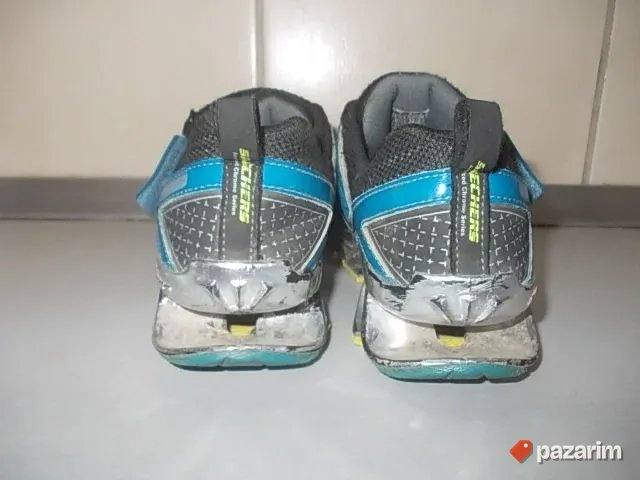 SKECHERS broj 33 iz Nemačke, bez pertlanja, futurističkog di 4