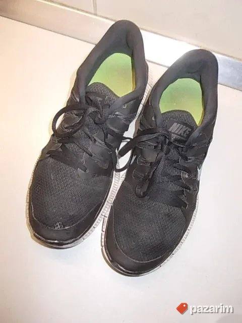 NIKE BROJ 42, 5 iz Nemačke, lep model. POGLEDAJTE SVE MOJE 5