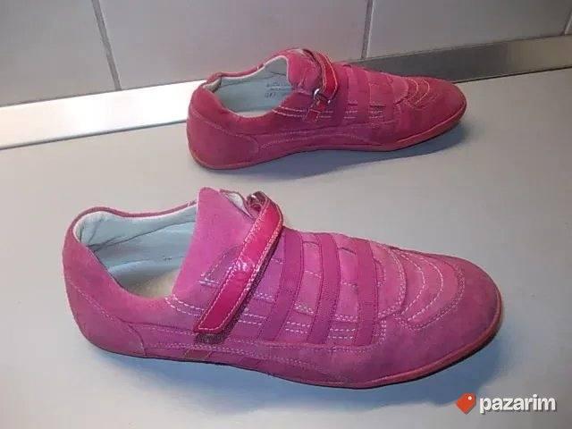 RICHTER BROJ 38 CIPELE-PATIKE, bez pertlanja, na čičak, iz N 2
