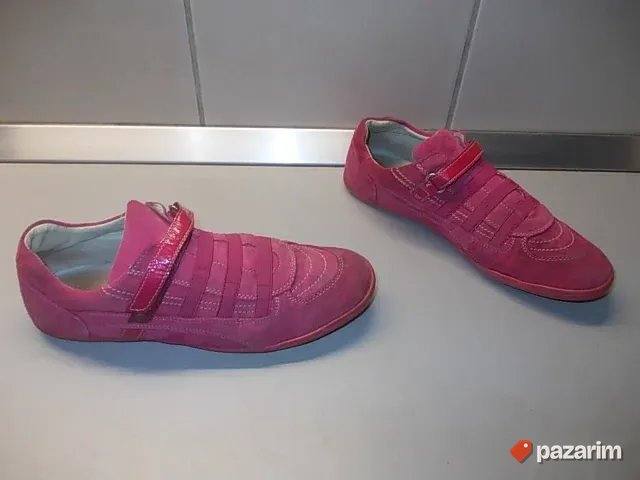 RICHTER BROJ 38 CIPELE-PATIKE, bez pertlanja, na čičak, iz N 4