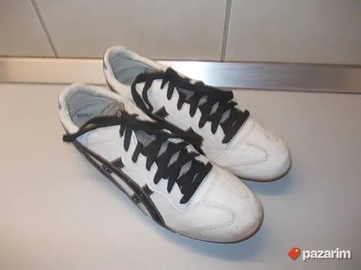 KOŽNE ASICS TIGER BROJ 39, 5 uniseks iz Nemačke, elegantne.