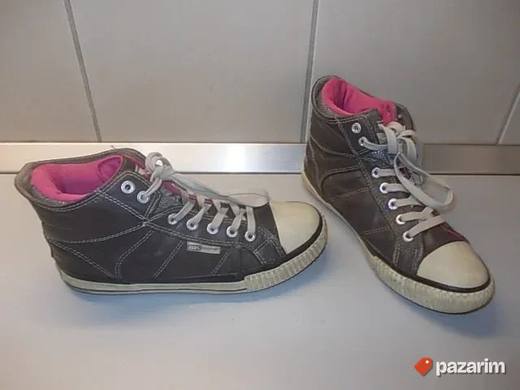 ADIDAS BROJ 37 uniseks iz Nemačke, udobne. POGLEDAJTE SVE M