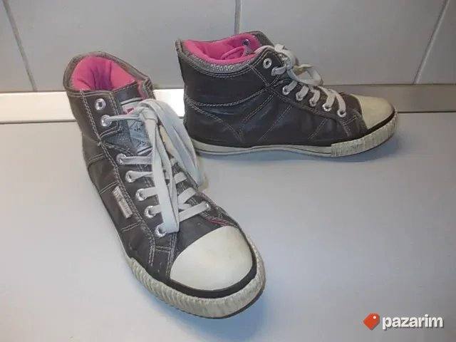 ADIDAS BROJ 37 uniseks iz Nemačke, udobne. POGLEDAJTE SVE M 3
