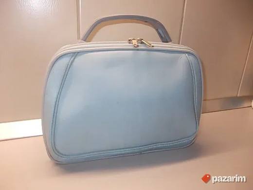 NESESER ZA ŠMINKU 31x22x13cm iz Nemačke, sa ogledalom i par