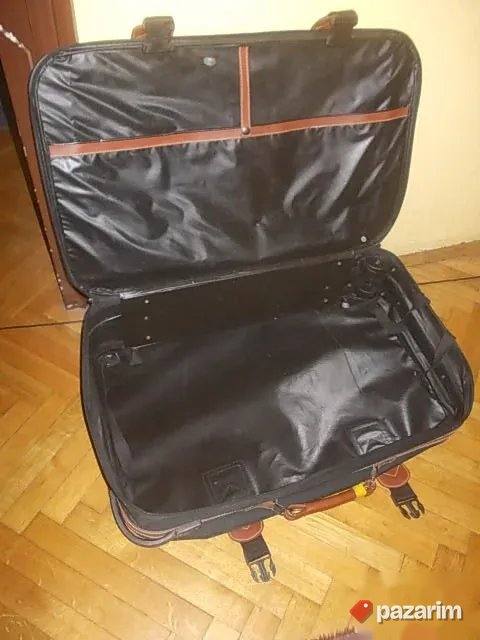 OGROMAN KOFER SA TOČKOVIMA 70x44x19cm iz Nemačke, sa 2 velik 4