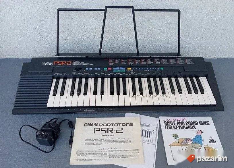 ARANŽERSKA klavijatura YAMAHA PSR 2 veoma prirodne boje inst 3