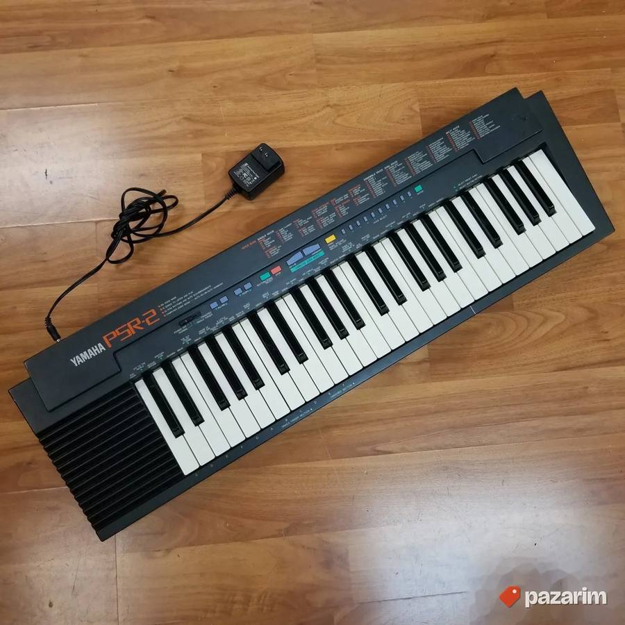 ARANŽERSKA klavijatura YAMAHA PSR 2 veoma prirodne boje inst 8