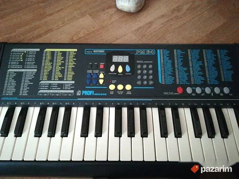 ARANŽERSKA klavijatura BONTEMPI PM61S, sa mnogo ritmova, ins 4