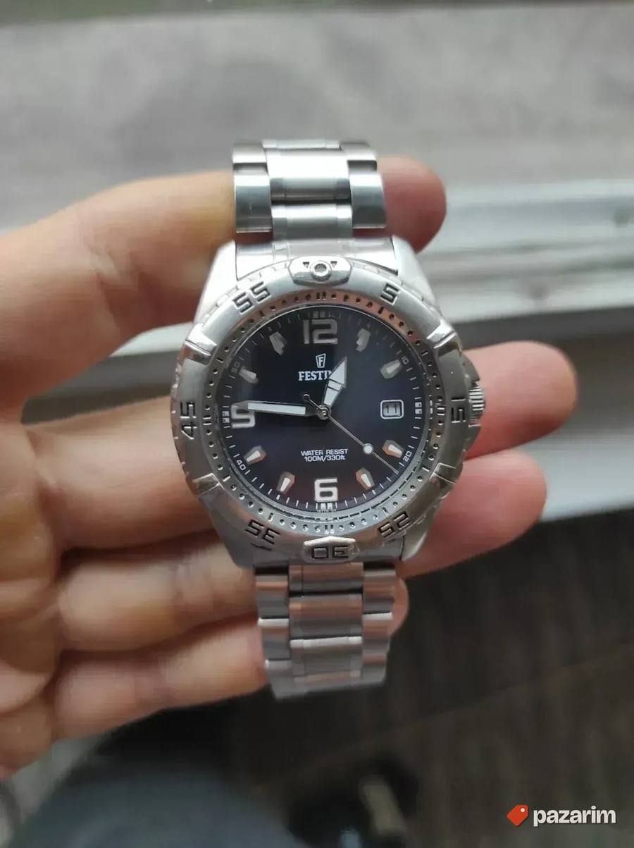 Kvarcni FESTINA model 8888 sat sa datumarom 10 atmosfera, mo 3