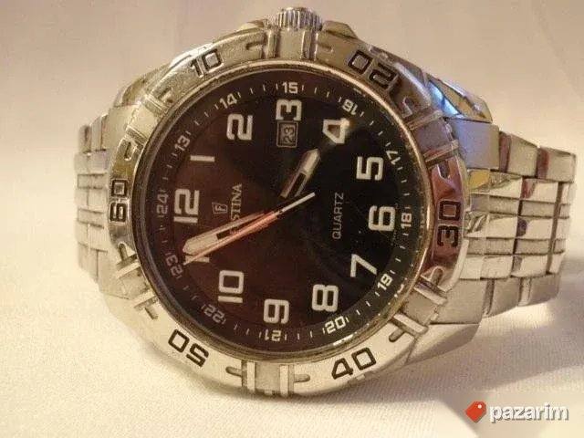 Kvarcni FESTINA model 8888 sat sa datumarom 10 atmosfera, mo 5