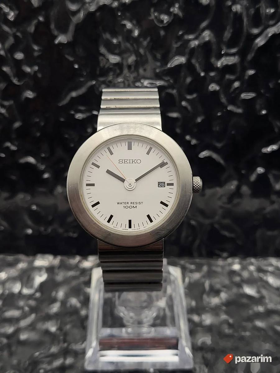 UNISEKS SEIKO V732-0N70 je klasičan kvarcni sa belim brojčan 2