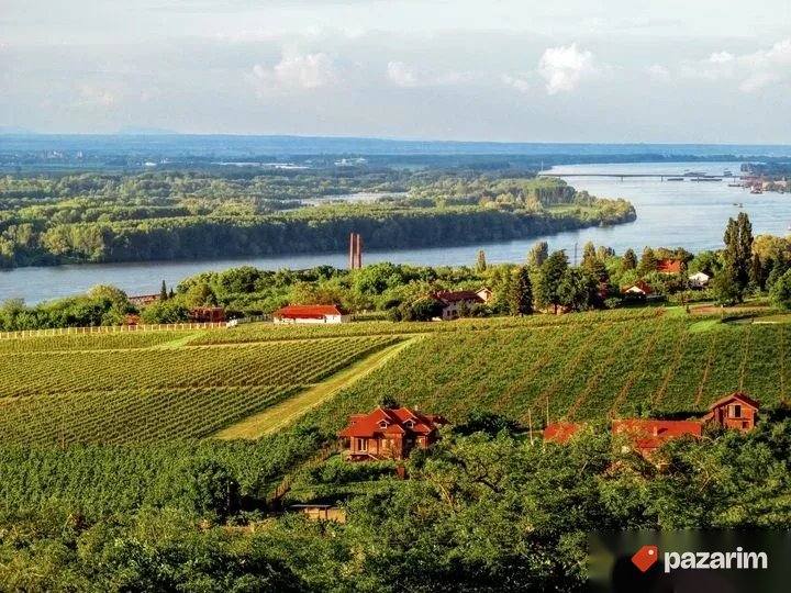 SMEDEREVO ( JUGOVO ), na samo pola sata od Beograda, dunavs 2