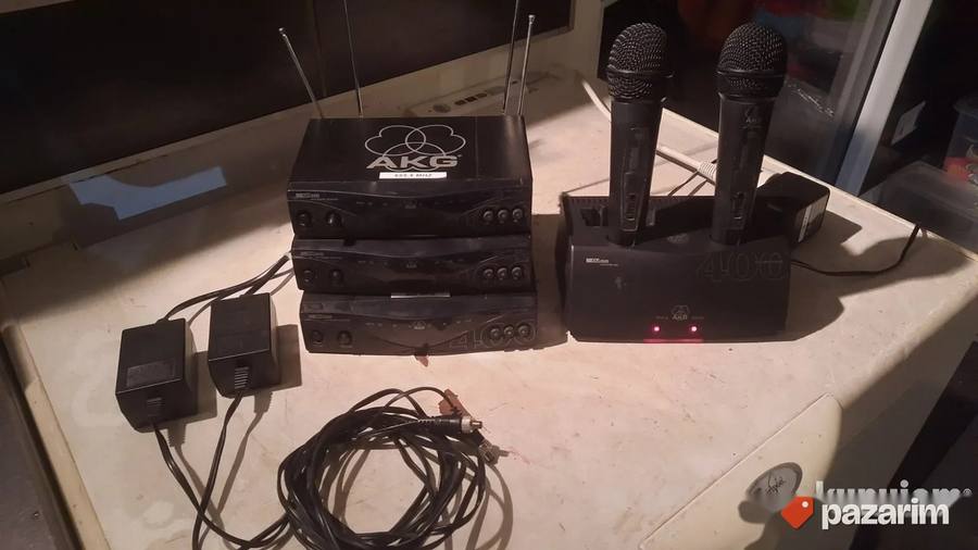 Nov bežični VRHUNSKI AKG HT 400/D profesionalni mikrofon sa 6