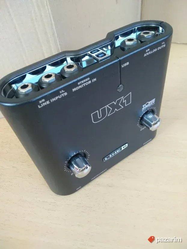 LINE 6 UX1 NOVA muzička karta, idealna za manja muzička stud 5