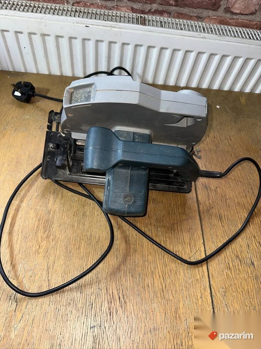 BLACK&DECKER cirkular 1300 vati kao nov. POGLEDAJTE SVE MOJE 5
