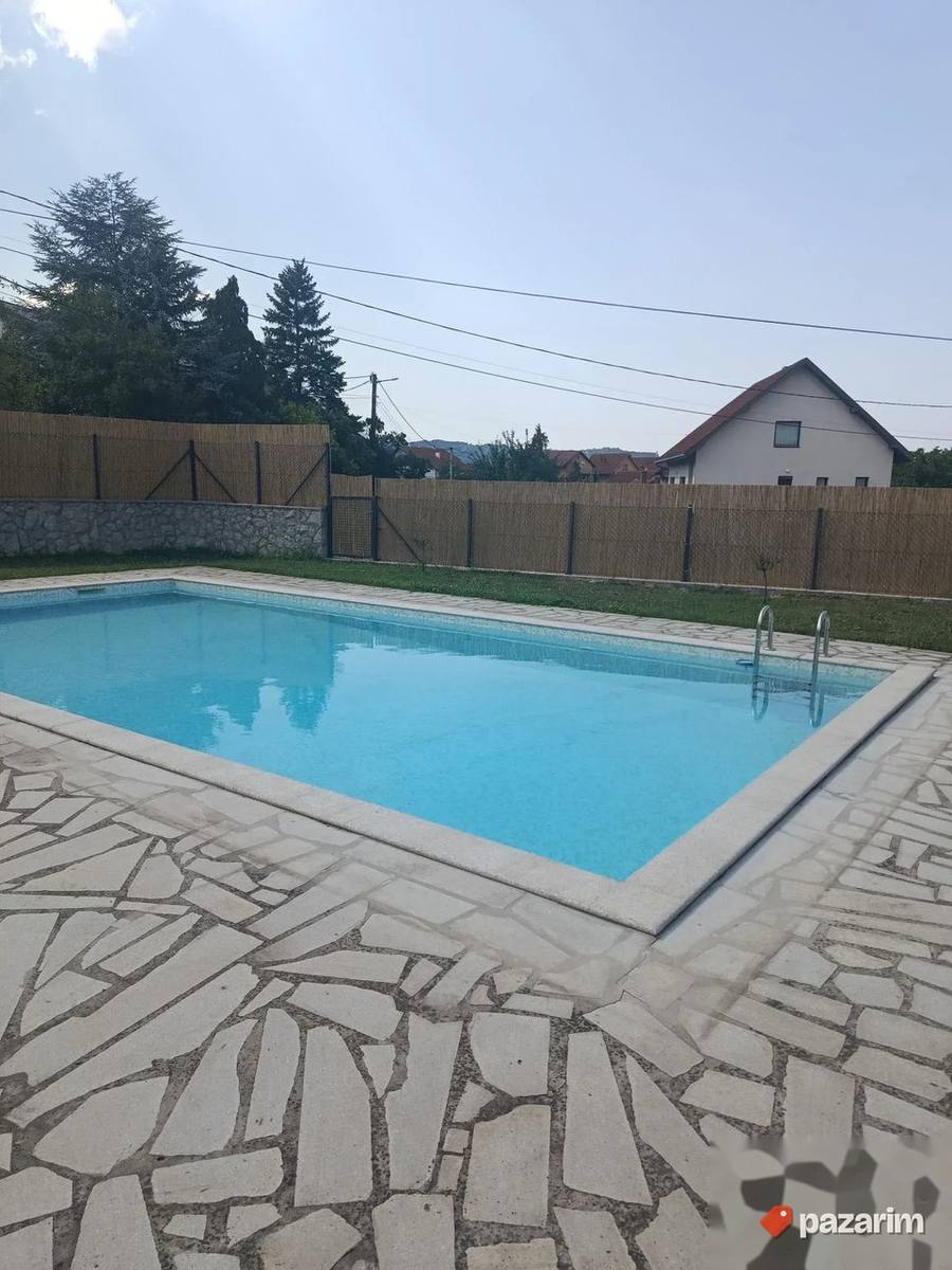 Trska za ograđivanje bazena 5