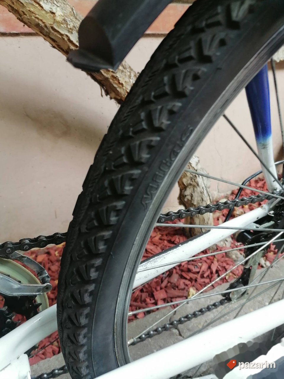 Bicikli Cross 26 coli sa 18 brzina Simano 8