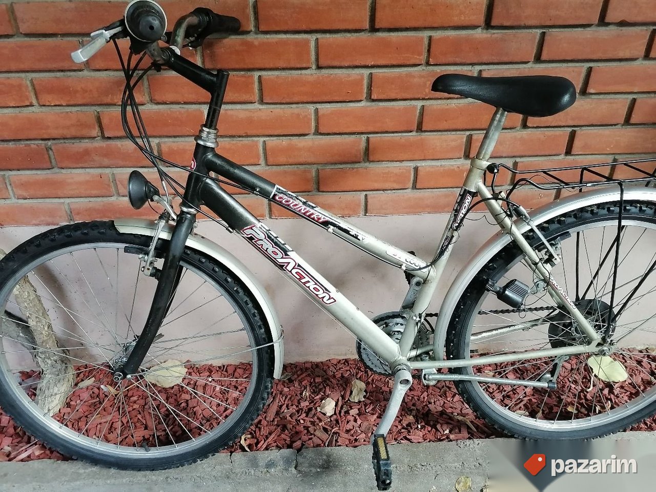 Bicikl Proaction Country 26coli sa 18 brzina Simano 3