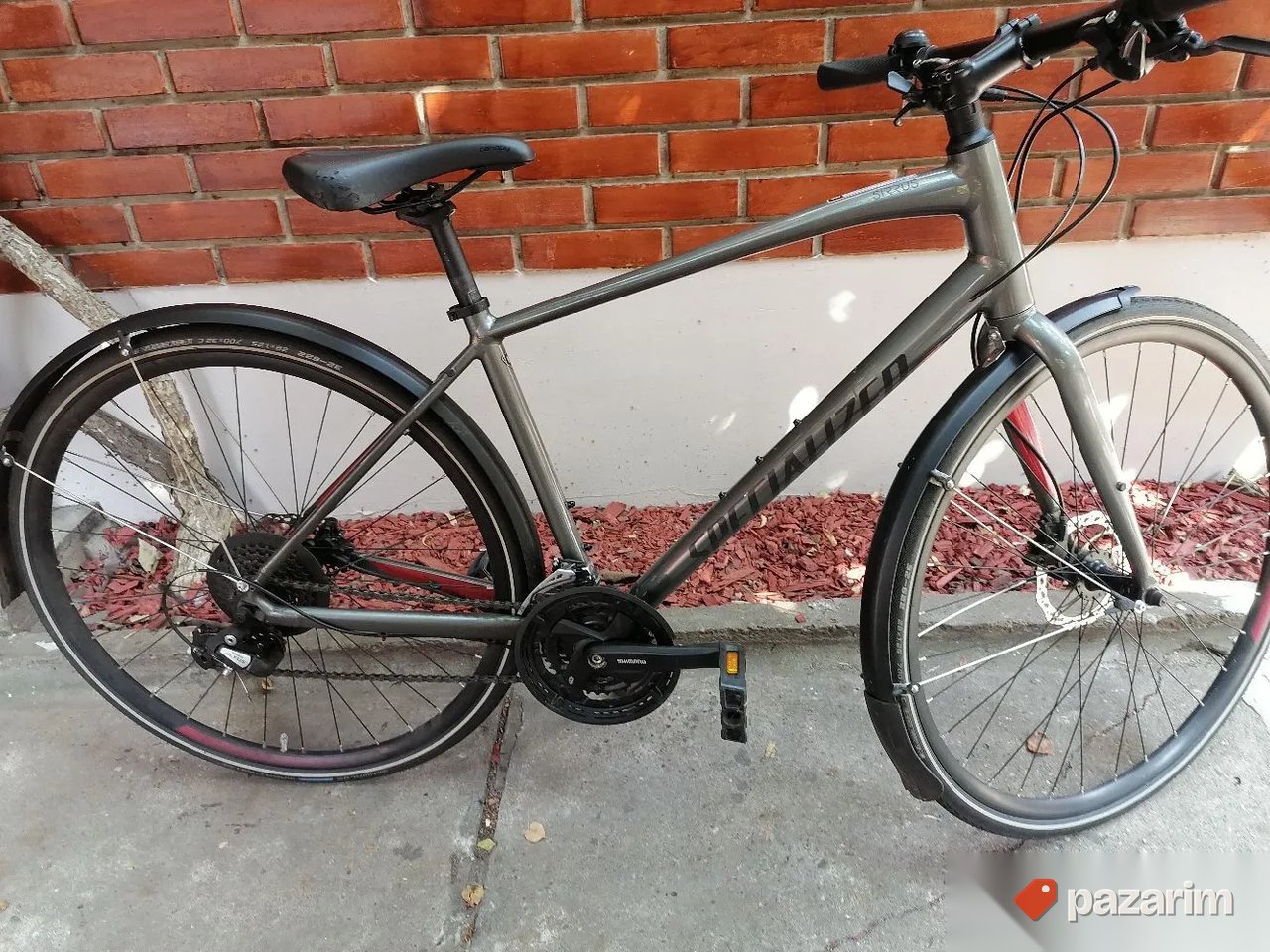 Specialized Sirrus treking 28coli sa 24 brz hidraulika NOV