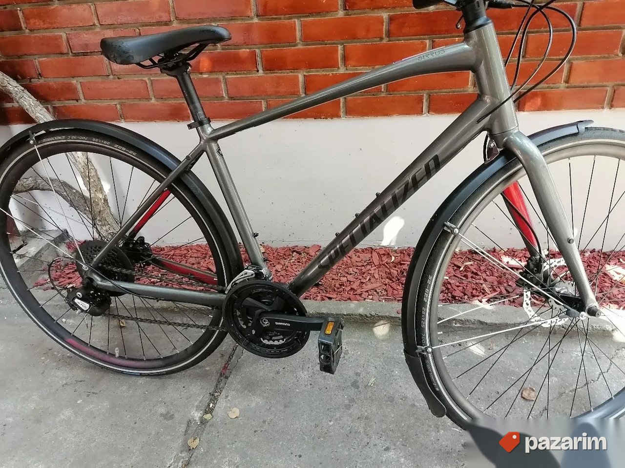 Specialized Sirrus treking 28coli sa 24 brz hidraulika NOV 4
