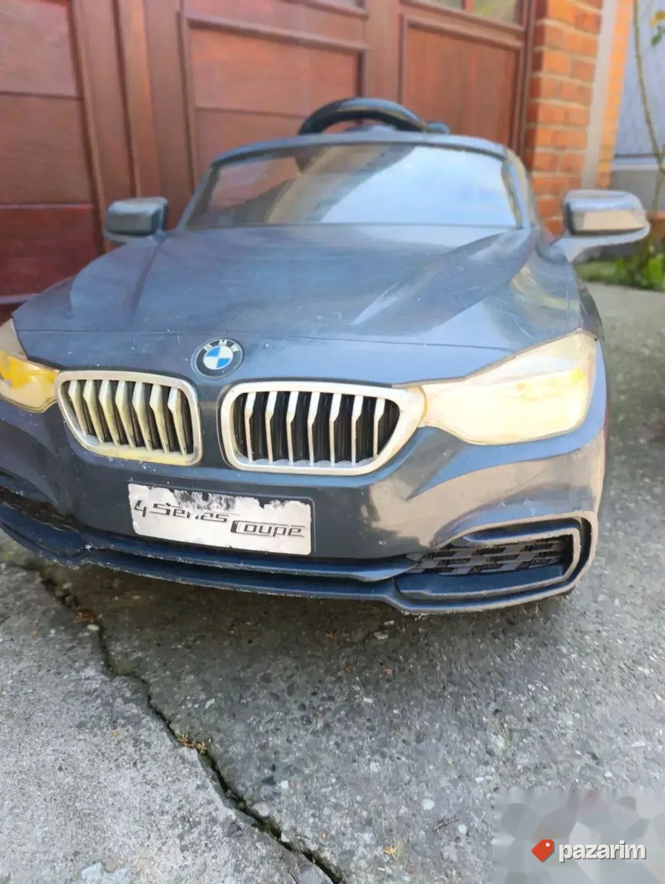 Automobil na akumulator BMW 3