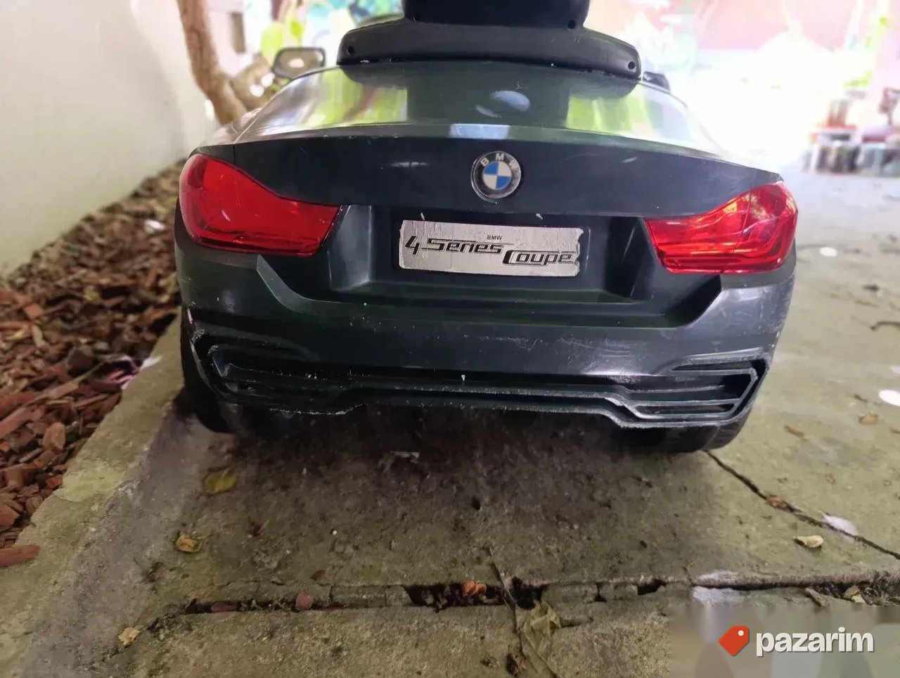 Automobil na akumulator BMW 5