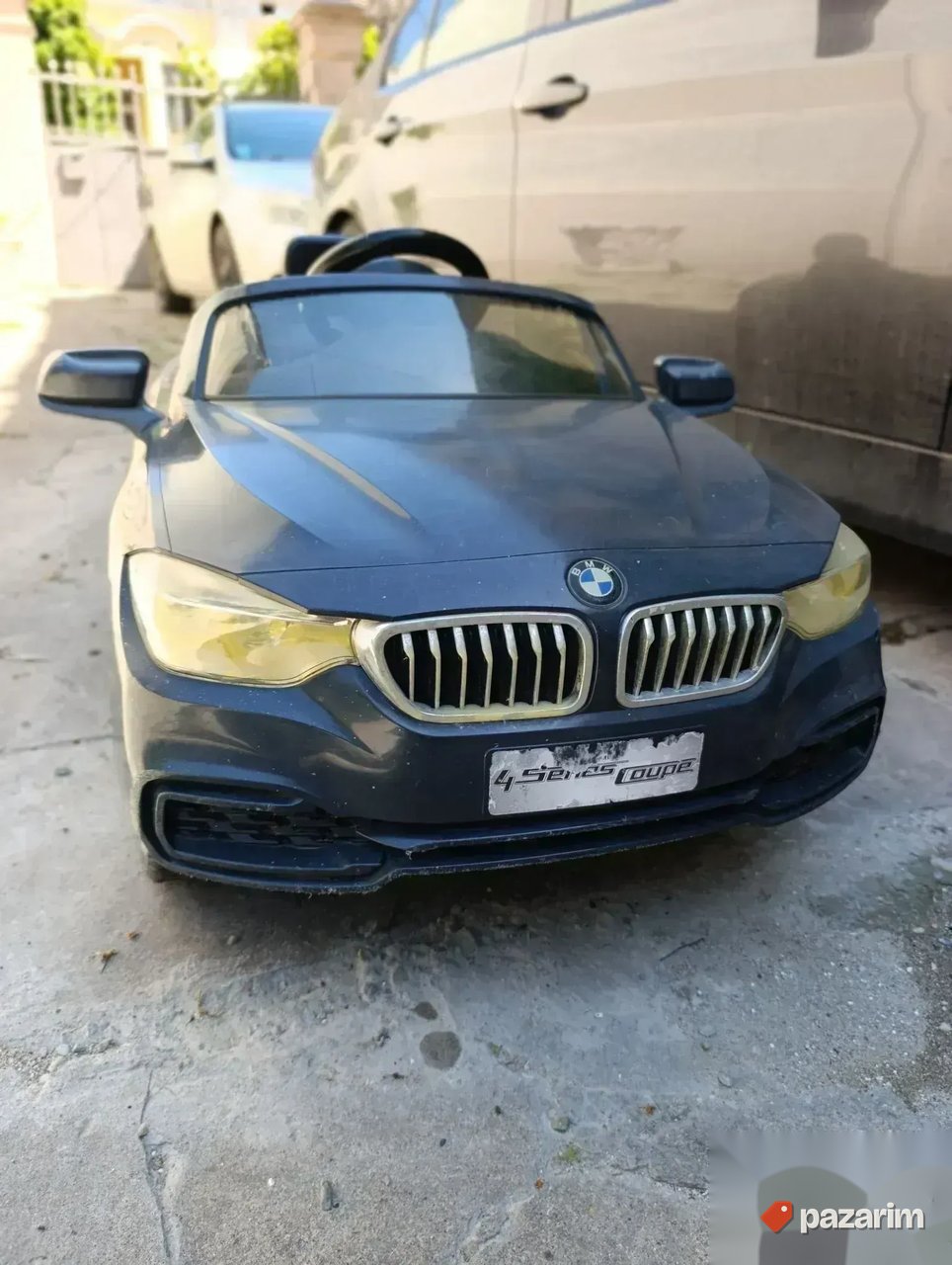 Automobil na akumulator BMW 7