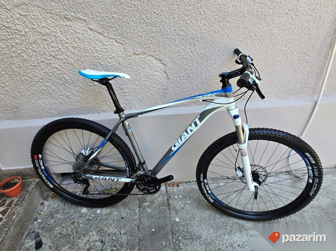 Giant talon 3x10 29 XL size