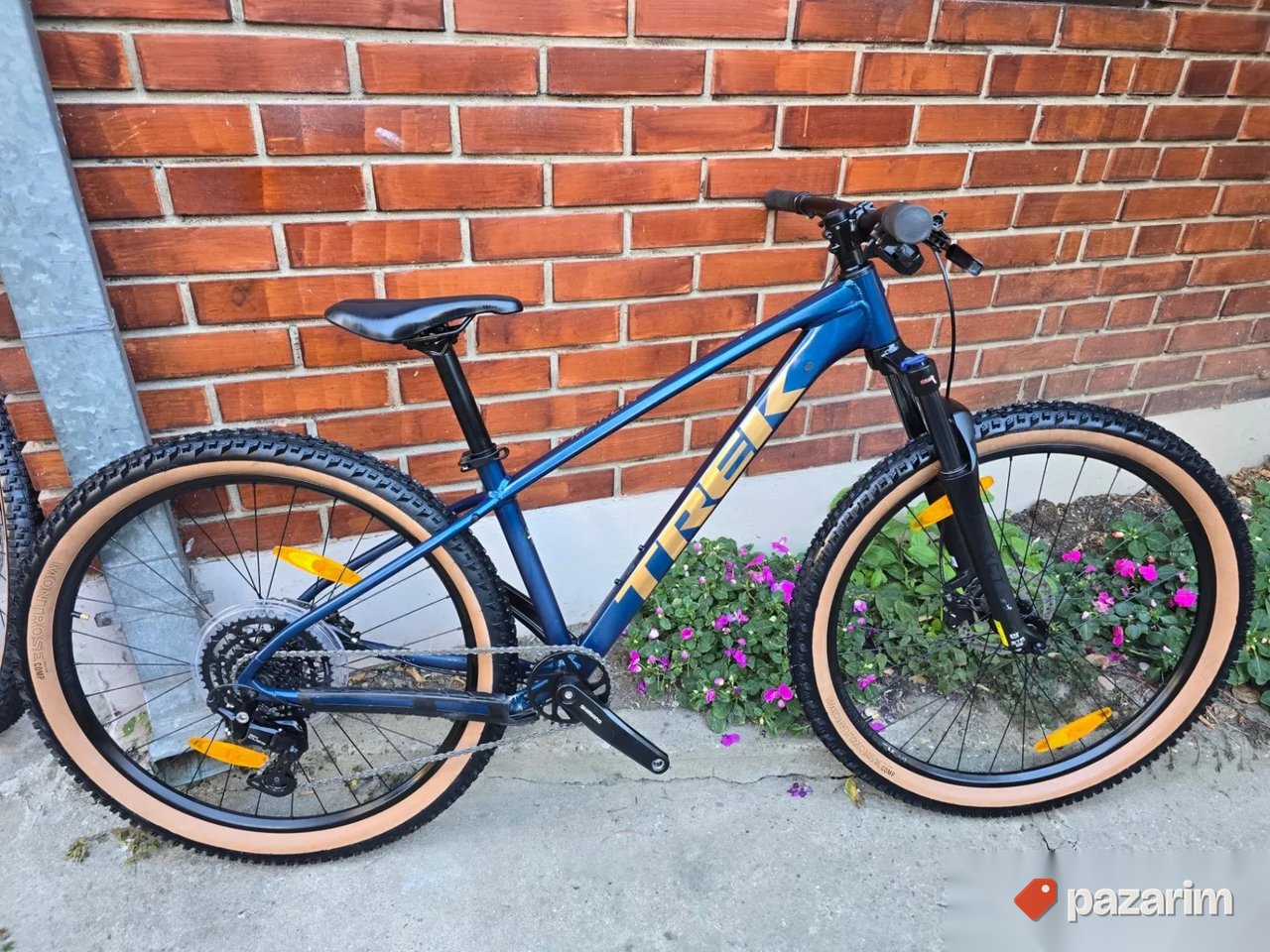 TREK najnoviji 27.5 S size 1