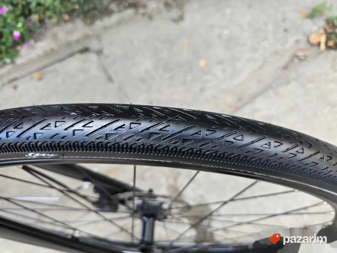 E bike 28 1x11 top oprema 1600km NOV 4