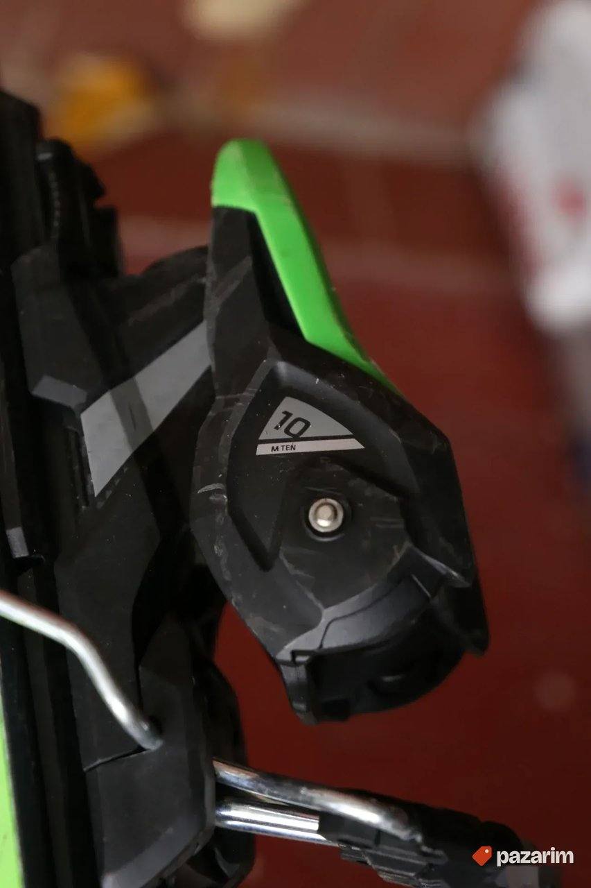 Atomic Redster TX 177cm skije 8