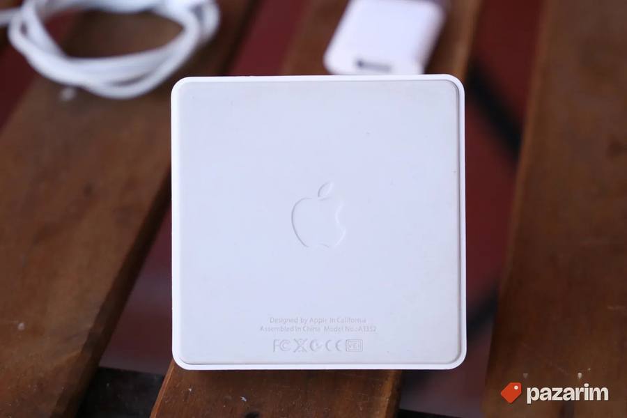Apple iPad 2 dock station A1352 + A1358 + A1362 + Kabl 6