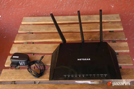 Netgear R6800 Nighthawk Dual-Band AC1900 smart wifi router