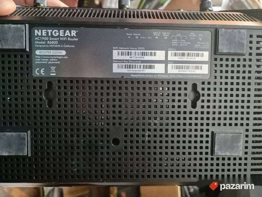Netgear R6800 Nighthawk Dual-Band AC1900 smart wifi router 7