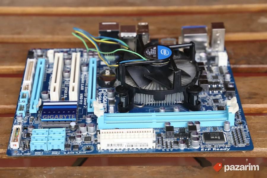 Gigabyte GA-H55M-D2H i3 540 3.07GHz DDR3 6