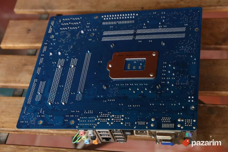 Gigabyte GA-H55M-D2H i3 540 3.07GHz DDR3 7